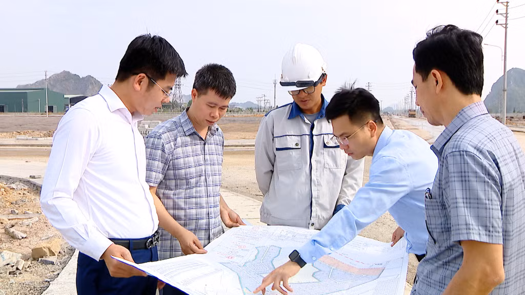 Lãnh đạo TP Uông Bí 