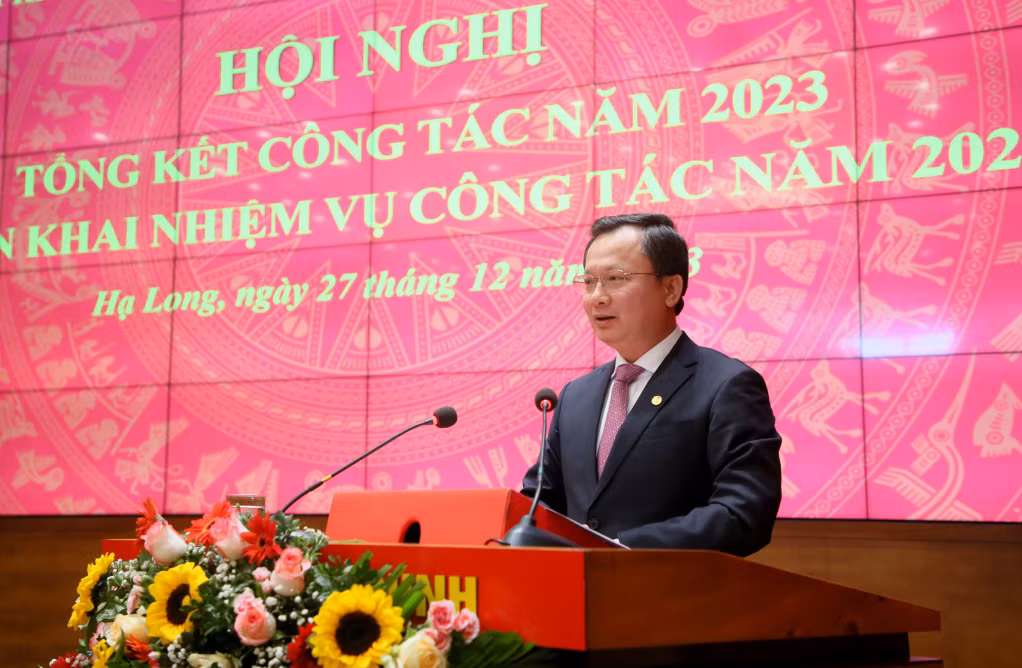 Đồng chí Cao Tường Huy, Phó Bí thư Tỉnh ủy, Chủ tịch UBND tỉnh, phát biểu chỉ đạo hội nghị.