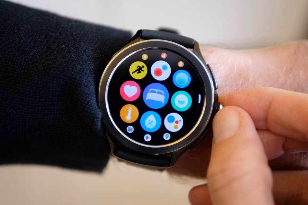 7 smartwatch nổi bật 2023 ảnh 7