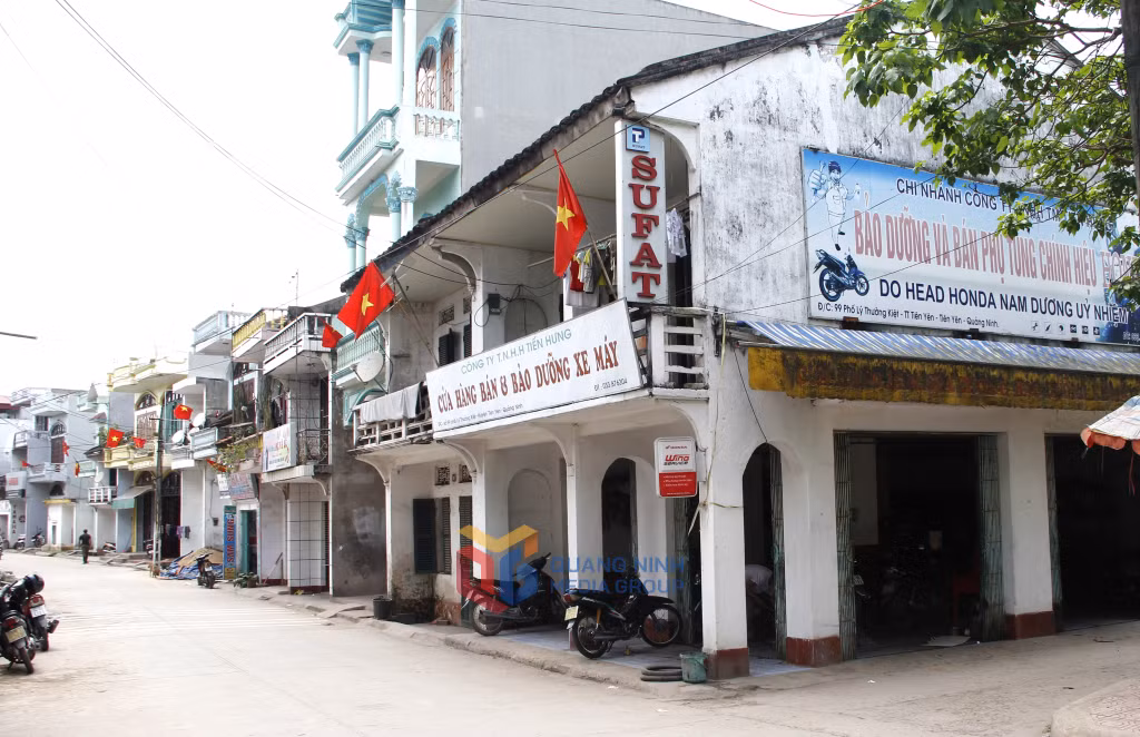 Phố cổ Tiên Yên năm 2006.