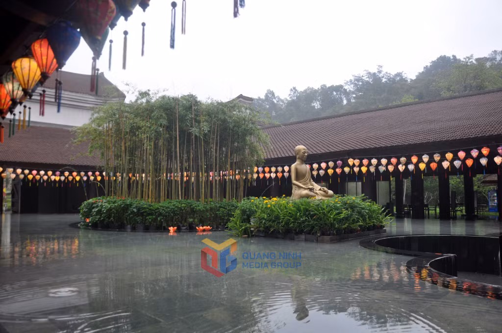 Giá trị di sản nhà Trần gắn với các khu di tích lớn của Quảng Ninh là chất liệu quý cho phát triển CNVH trên địa bàn. Ảnh chụp tại Yên Tử (TP Uông Bí).
