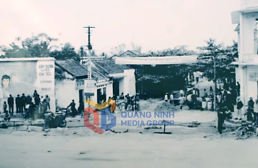 Ngã tư thị trấn Đông Triều cũ. Ảnh: Tư liệu