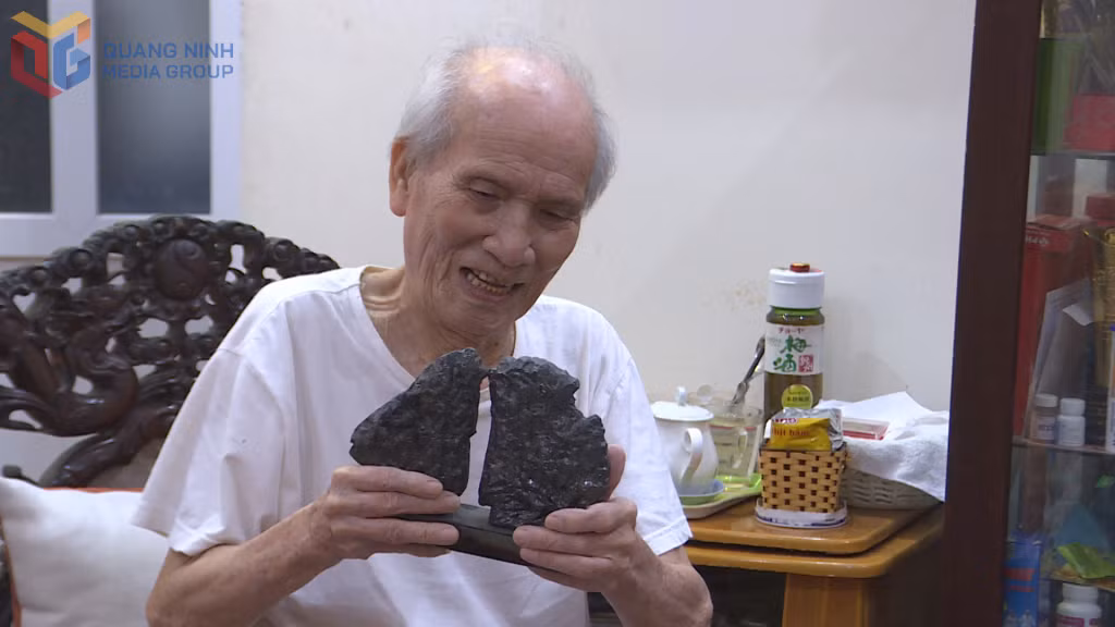 Ông Nguyễn Ngọc Đàm, nguyên Chủ tịch UBND tỉnh, là người gắn bó cả đời với ngành Than và tỉnh Quảng Ninh. Ảnh: Phạm Học