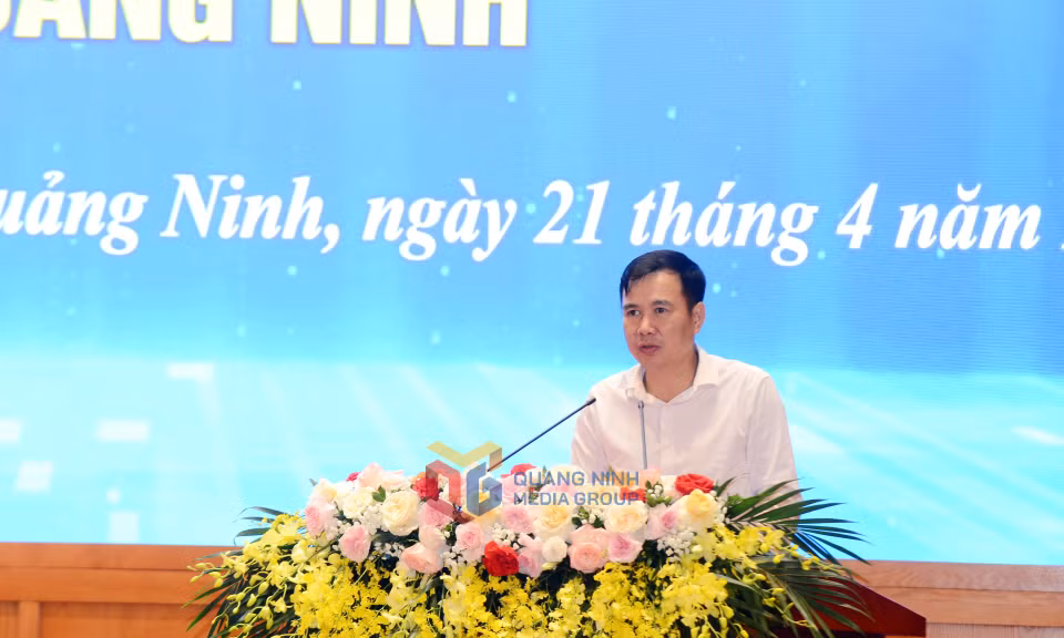Đồng chí Bùi Thế Duy, Ủy viên Dự khuyết Trung ương Đảng, Thứ trưởng Bộ KHCN, phát biểu tại hội nghị.