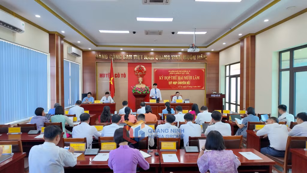 Quang cảnh kỳ họp