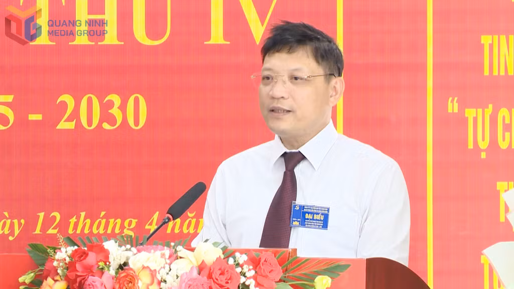 Đồng chí Nghiêm Xuân Cường, Ủy viên BCH Đảng bộ tỉnh, Ủy viên BTV Đảng ủy, Phó Chủ tịch UBND tỉnh, phát biểu chỉ đạo tại Đại hội.