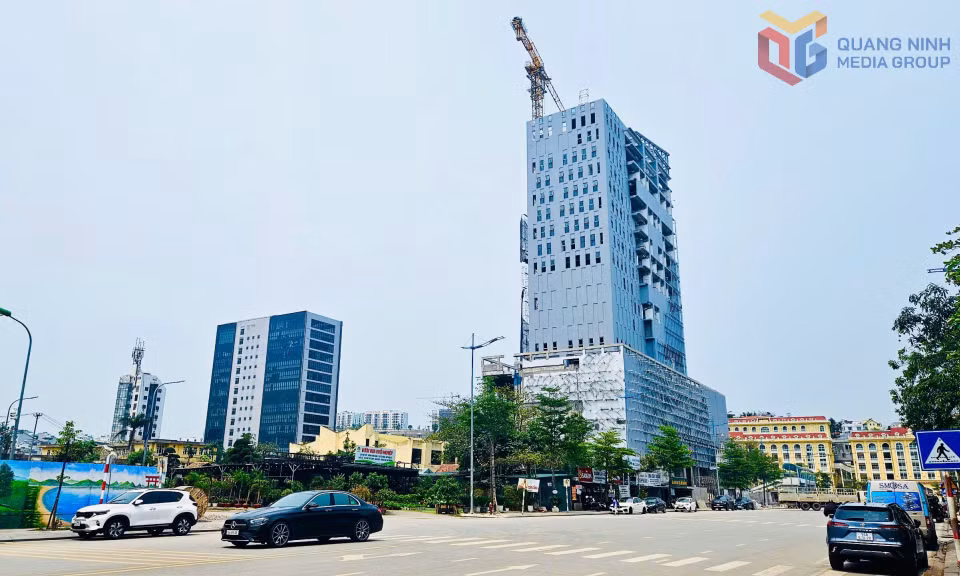 Trung tâm Truyền thông tỉnh được đầu tư bằng nguồn vốn ngân sách tỉnh đang tích cực triển khai những công đoạn cuối cùng. Ảnh: Mạnh Trường
