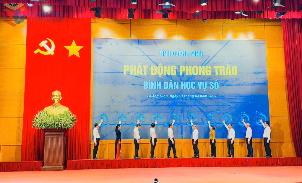 Tỉnh Quảng Ninh đã tổ chức Lễ phát động phong trào “Bình dân học vụ số”.