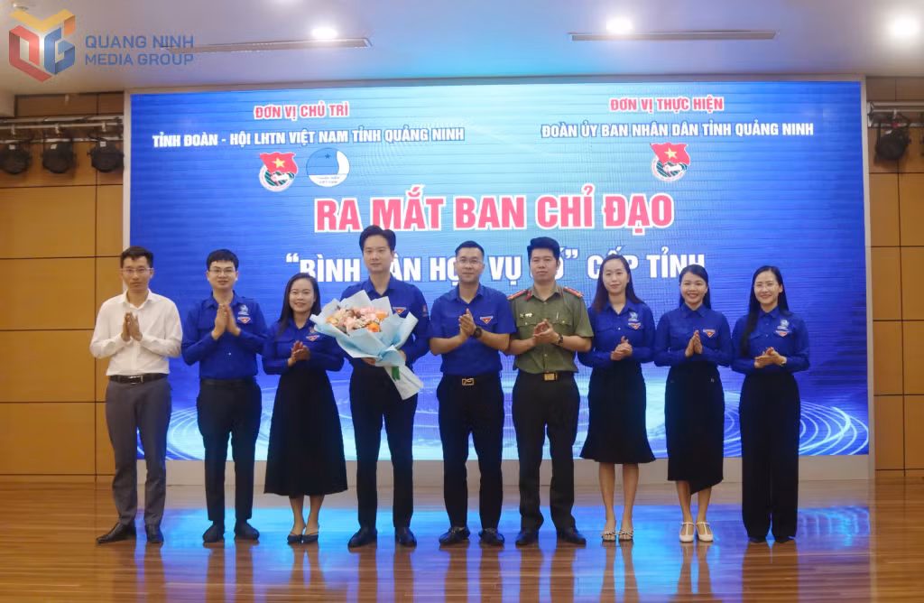 Ra mắt Ban Chỉ đạo “Bình dân học vụ số" cấp tỉnh với 9 thành viên.