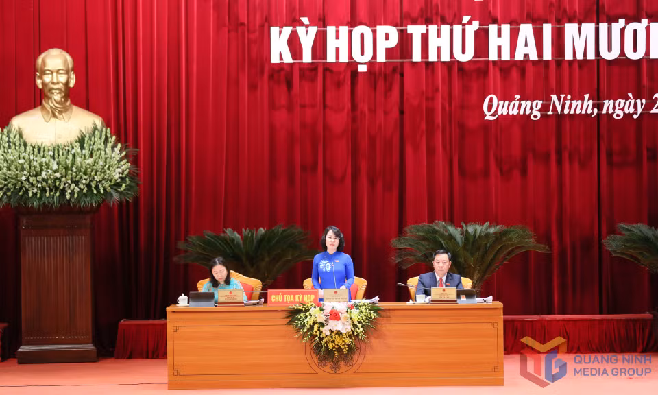 Chủ tọa điều hành Kỳ họp.