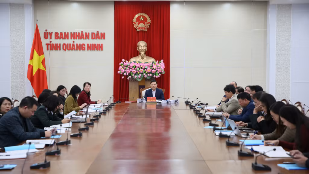 Quang cảnh hội nghị tại điểm cầu UBND tỉnh Quảng Ninh.