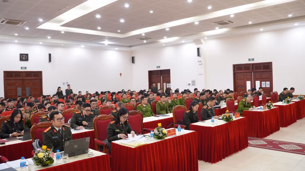 Quang cảnh lớp tập huấn
