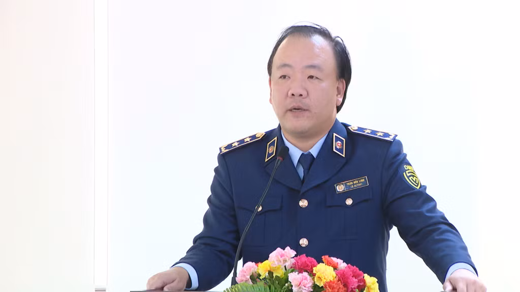 Đồng chí Trần Hữu Linh, Tổng cục trưởng Tổng Cục Quản lý thị trường, đánh giá cao kết quả công tác mà Cục Quản lý thị trường tỉnh đã đạt được trong năm 2024.
