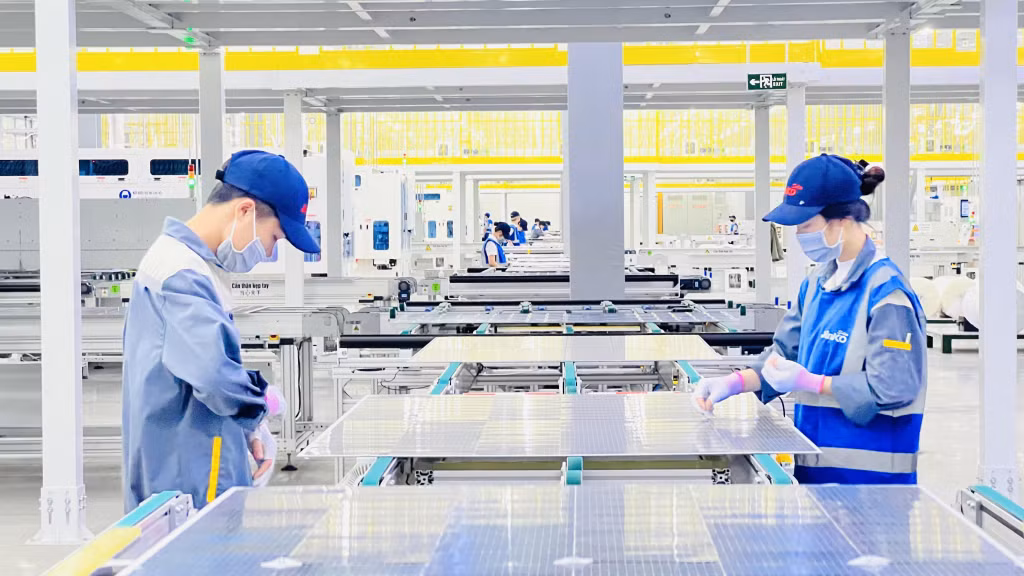 Nhiều dự án thứ cấp được đưa vào hoạt động tại KCN Sông Khoai. (Ảnh: Sản xuất tại Công ty JinKo)