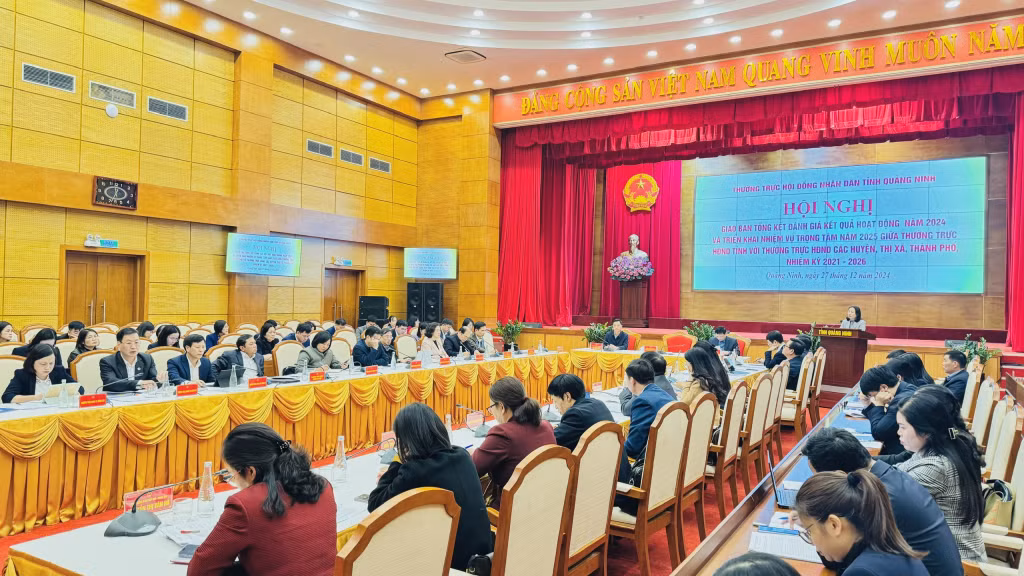 Quang cảnh hội nghị.