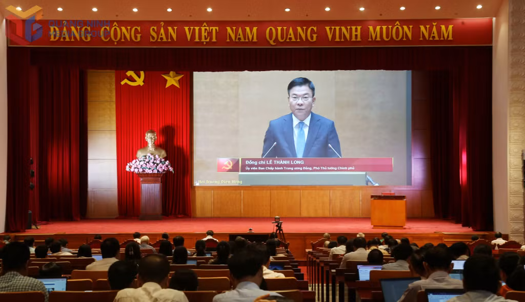 Đồng chí Lê Thành Long, Phó Thủ tướng Chính phủ quán triệt nội dung trọng tâm, cốt lõi của Nghị quyết số 72-NQ/TW ngày 09/9/2025 của Bộ Chính trị về “Một số giải pháp đột phá, tăng cường bảo vệ, chăm sóc, nâng cao sức khỏe Nhân dân” và Chương trình hành động thực hiện Nghị quyết số 72-NQ/TW. 