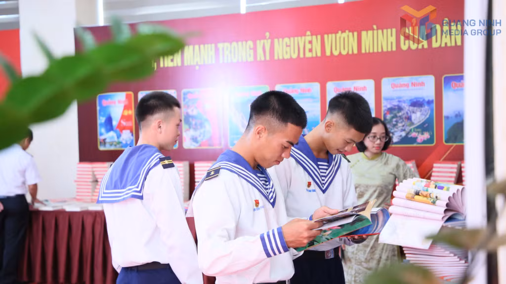 Các ấn phẩm đặc biệt của Báo và Phát thanh, Truyền hình Quảng Ninh nhận được sự quan tâm và đánh giá cao của độc giả.