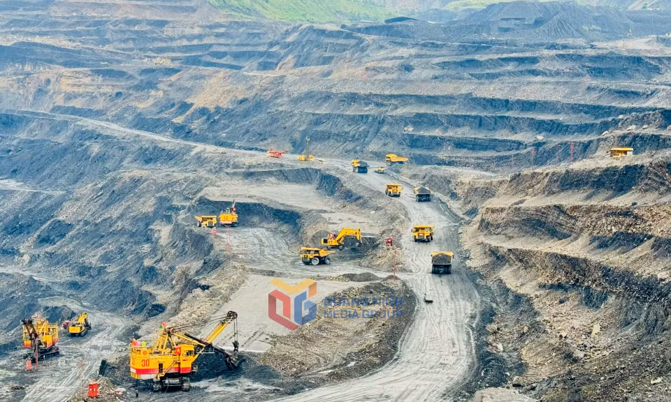 Khai thác than tại Công ty CP Than Đèo Nai - Cọc 6. Ảnh: Mạnh Trường
