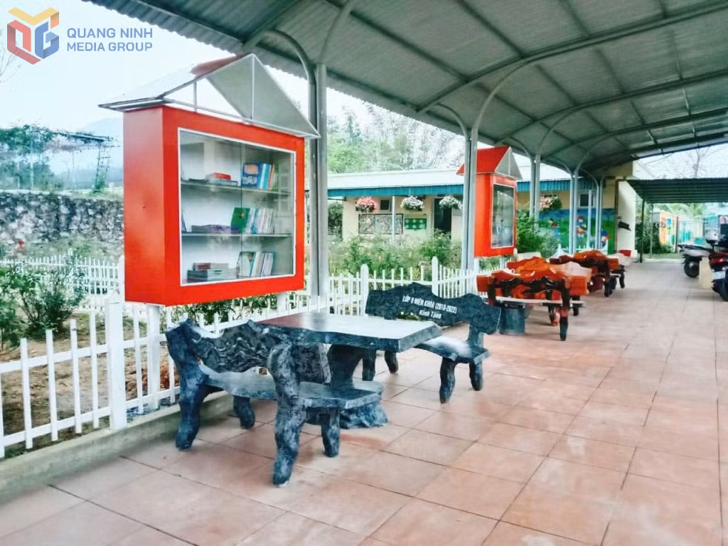 Thư viện ngoài trời của Trường TH&amp;THCS Nam Sơn, xã Ba Chẽ.