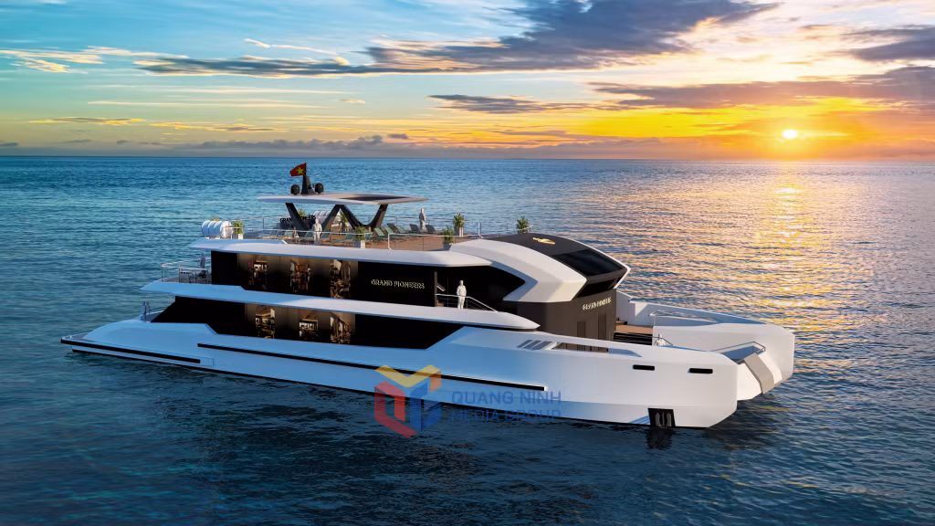  Tàu Explora By Grand Pioneers Cruises thuộc dòng tàu hai thân, có hệ số an toàn cao nhất trên vịnh Hạ Long.