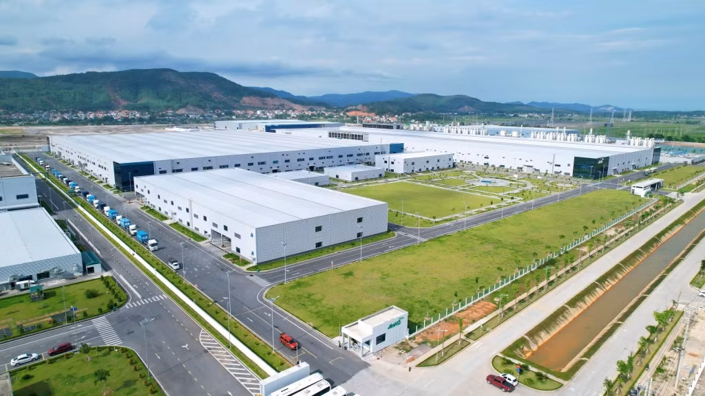 Một góc Khu công nghiệp Sông Khoai - trên địa bàn phường Hiệp Hòa đang phát triển mạnh mẽ.