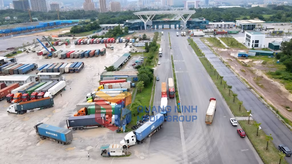 Trạm kiểm soát liên ngành cầu Bắc Luân II (9-2025). Ảnh: Hữu Việt