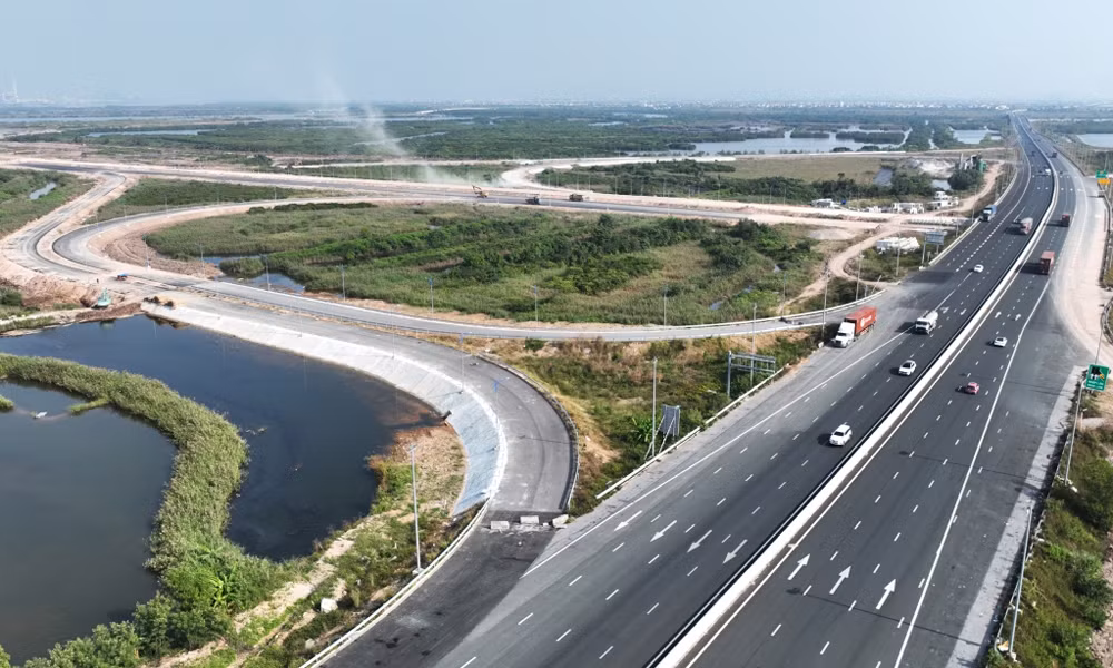 Nút giao Đầm Nhà Mạc kết nối liên vùng, mở rộng không gian đô thị và giao thương kinh tế.