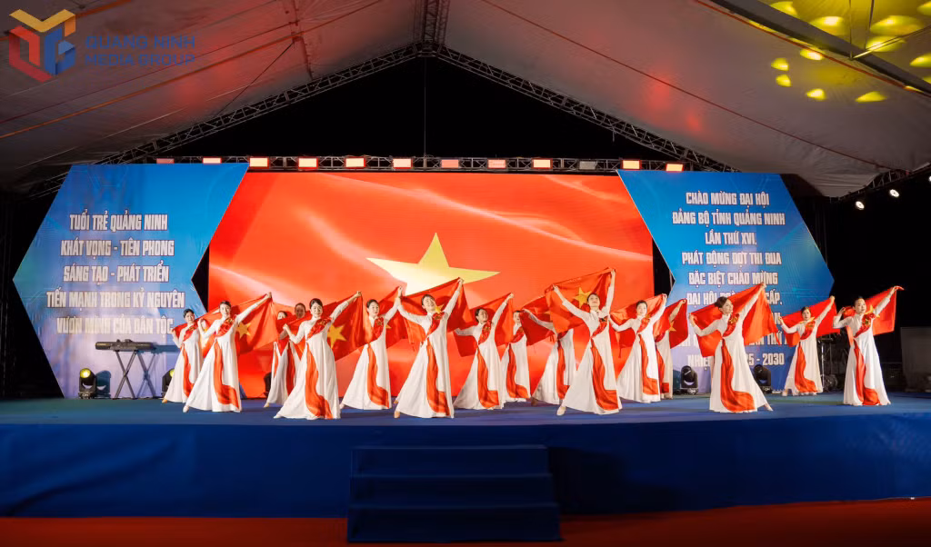 Tỉnh Đoàn tổ chức chương trình nghệ thuật “Tuổi trẻ Quảng Ninh - Tự hào và tiến bước” chào mừng Đại hội đại biểu Đảng bộ tỉnh Quảng Ninh lần thứ XVI.