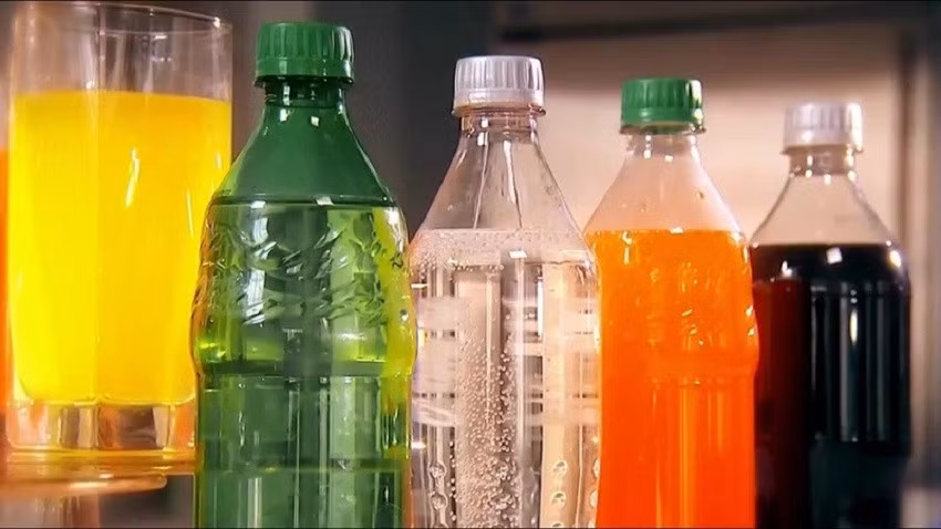 Không nên uống nước ngọt có gas sau khi tập luyện.