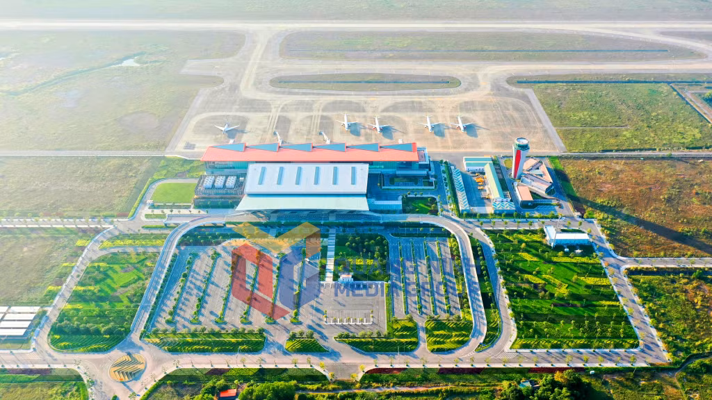 Toàn cảnh Cảng hàng không quốc tế Vân Đồn (11-2022). Ảnh: Mạnh Trường