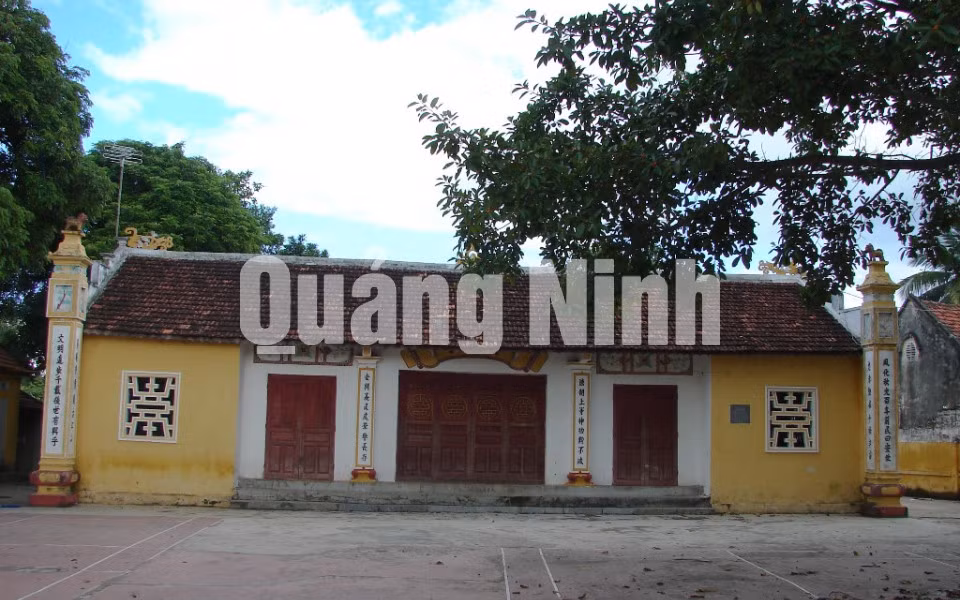 Ðình Yên Giang
