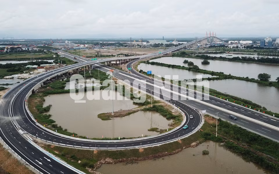 Nút giao Hải An đấu nối với cao tốc Hà Nội - Hải Phòng (9-2018). Ảnh: Đỗ Phương