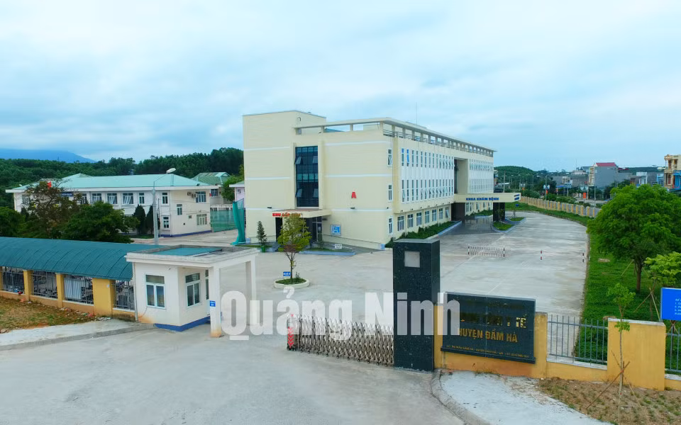 Trung tâm Y tế huyện Đầm Hà. Ảnh: Khánh Giang