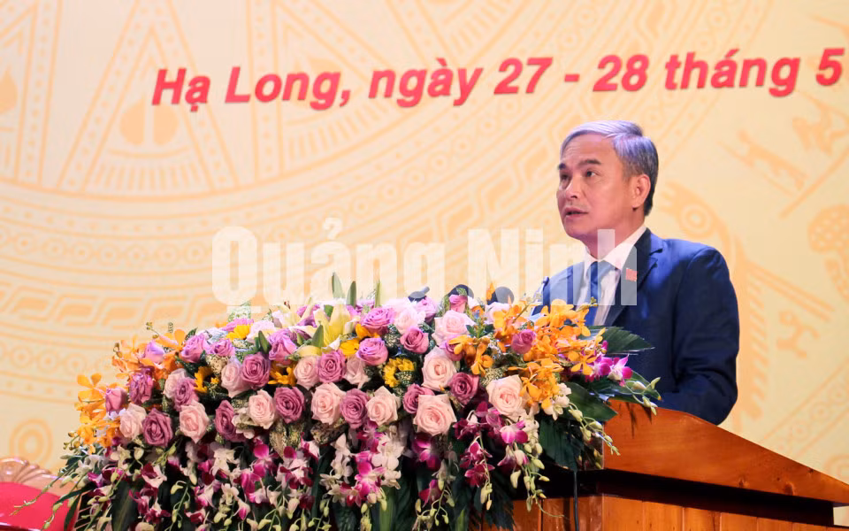 Đồng chí Vũ Anh Tuấn, Bí thư Đảng ủy Than Quảng Ninh trình bày báo cáo chính trị tại Đại hội (5-2020). Ảnh: Thu Chung