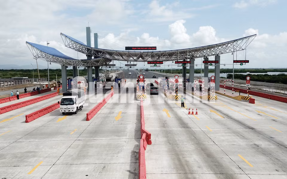 Trạm thu phí Cầu Bạch Đằng (10-2019). Ảnh: Đỗ Phương