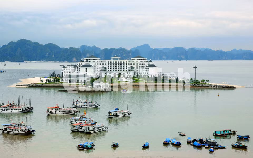 Toàn cảnh Vinpearl Ha Long Bay Resort. Ảnh: Khánh Giang