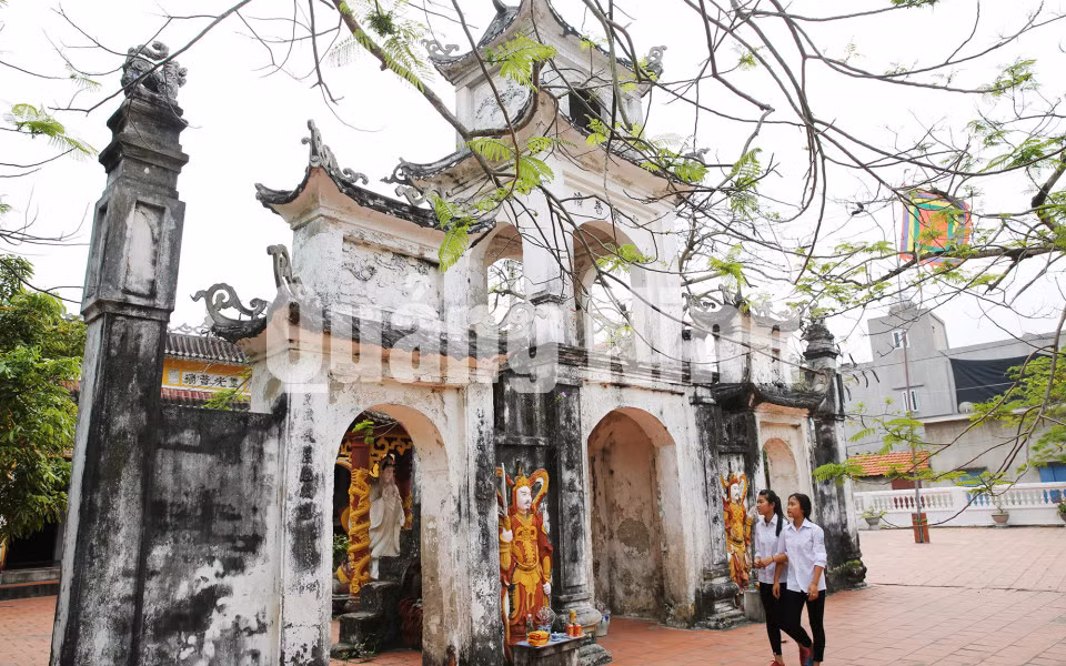 Cụm di tích lịch sử, kiến trúc, nghệ thuật đình, chùa, đền Quan Lạn được Bộ VH-TT (nay là Bộ VH,TT&amp;DL) công nhận là di tích lịch sử, nghệ thuật quốc gia vào năm 1990. Ảnh: Đỗ Phương