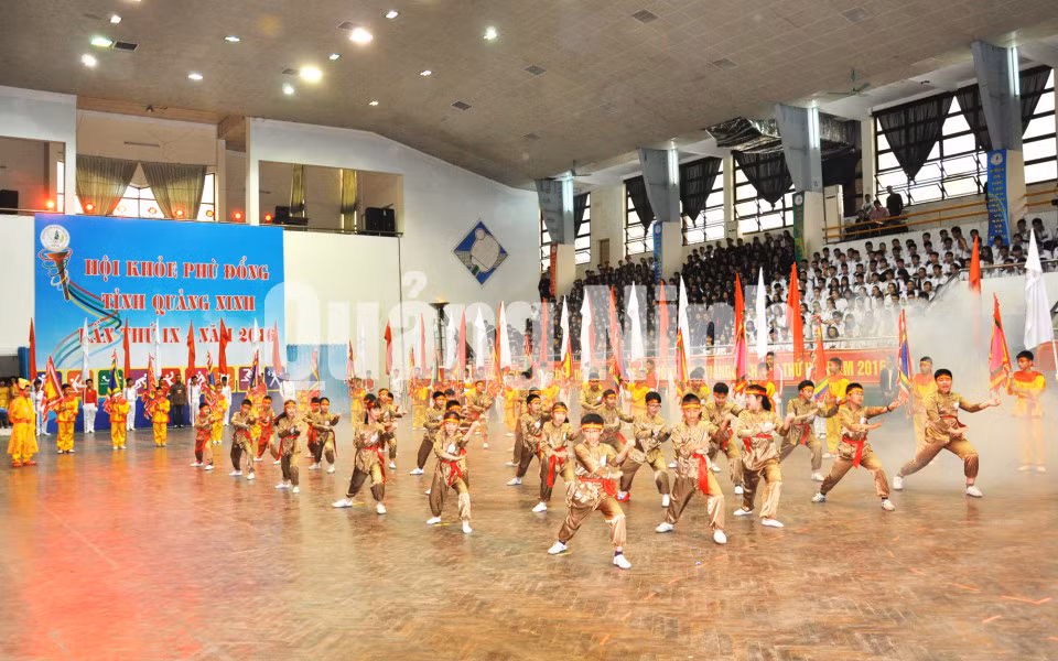 Màn biểu diễn võ thuật, văn nghệ tại Lễ khai mạc.