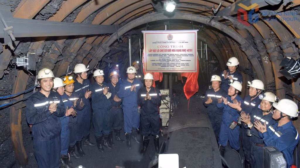 Công ty CP Than Núi Béo đưa vào sử dụng lò chợ cơ giới hoá hạng nhẹ 40701.