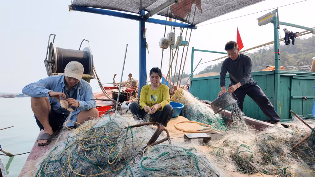 Ngư dân đặc khu Cô Tô yên tâm vươn khơi bám biển nhờ những thông tin dự báo thời tiết kịp thời, những kiến thức về an toàn hàng hải, bảo vệ nguồn lợi thủy sản và chính sách hỗ trợ ngư dân trên sóng phát thanh.