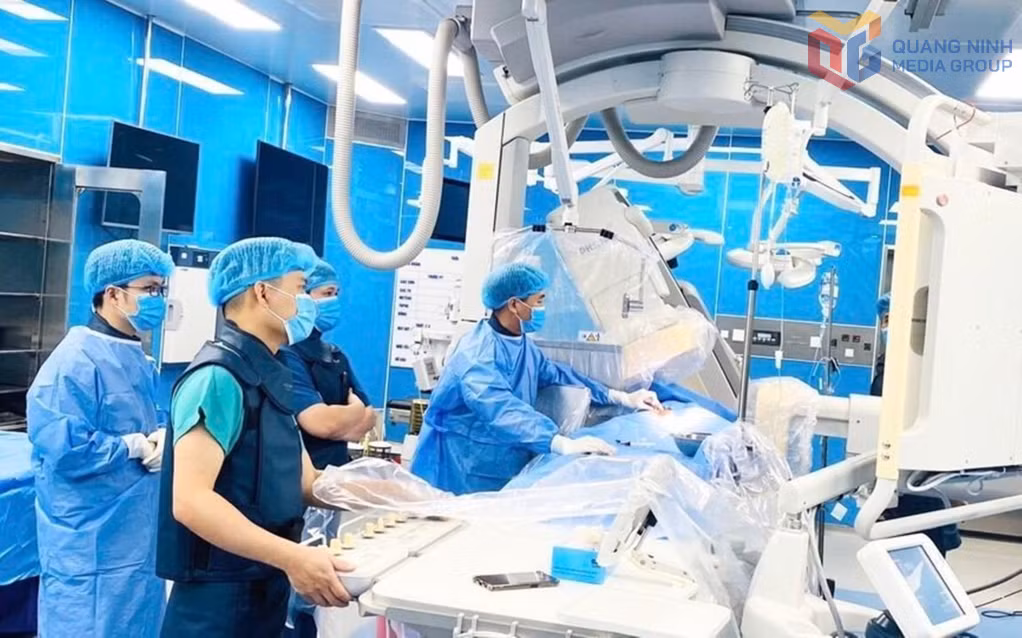 Ứng dụng trang thiết bị, công nghệ hiện đại góp phần nâng cao chất lượng chẩn đoán và điều trị tại Bệnh viện Sản Nhi Quảng Ninh.