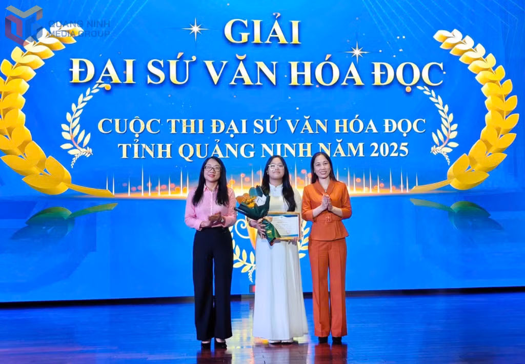 Thanh Trà xuất sắc giành giải Nhất tại cuộc thi Đại sứ văn hóa đọc tỉnh Quảng Ninh năm 2025.