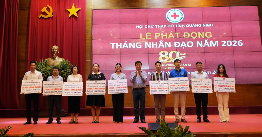 Hội Chữ thập đỏ tỉnh tiếp nhận ủng hộ của Tập đoàn Công nghiệp Than - Khoáng sản Việt Nam trị giá 1,4 tỷ đồng, hỗ trợ xây dựng 20 nhà nhân đạo cho 9 địa phương.