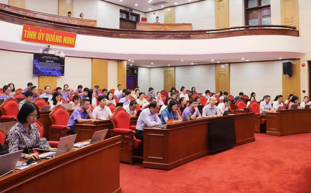 Quang cảnh hội nghị. 