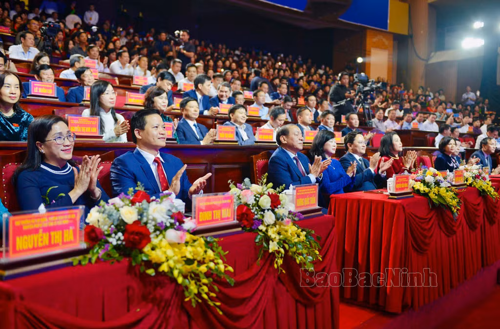Các đại biểu dự Lễ kỷ niệm.