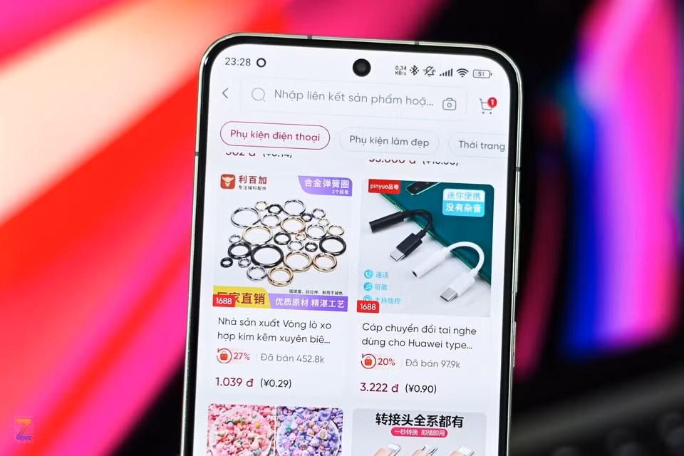 Đề xuất được đưa ra trong bối cảnh nhiều sàn thương mại điện tử xuyên biên giới vào Việt Nam. Ảnh: Xuân Sang.
