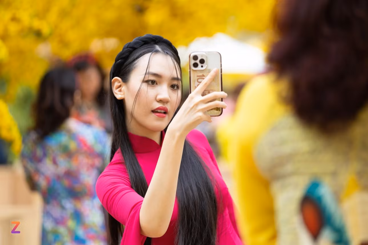 Xu hướng du lịch đón Tết, bao gồm cả Giao thừa và mùng 1 Âm lịch, được nhiều người trẻ và gia đình hưởng ứng. Ảnh: Phương Lâm.