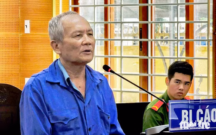 Bị cáo Phan Thanh Việt, hung thủ trong vụ án giết 6 người xảy ra 43 năm trước - Ảnh: TRẦN MAI