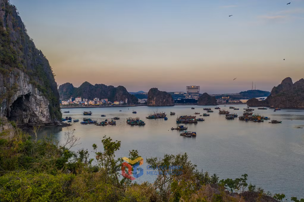 Hoàng hôn nơi thành phố bên bờ di sản ảnh 7