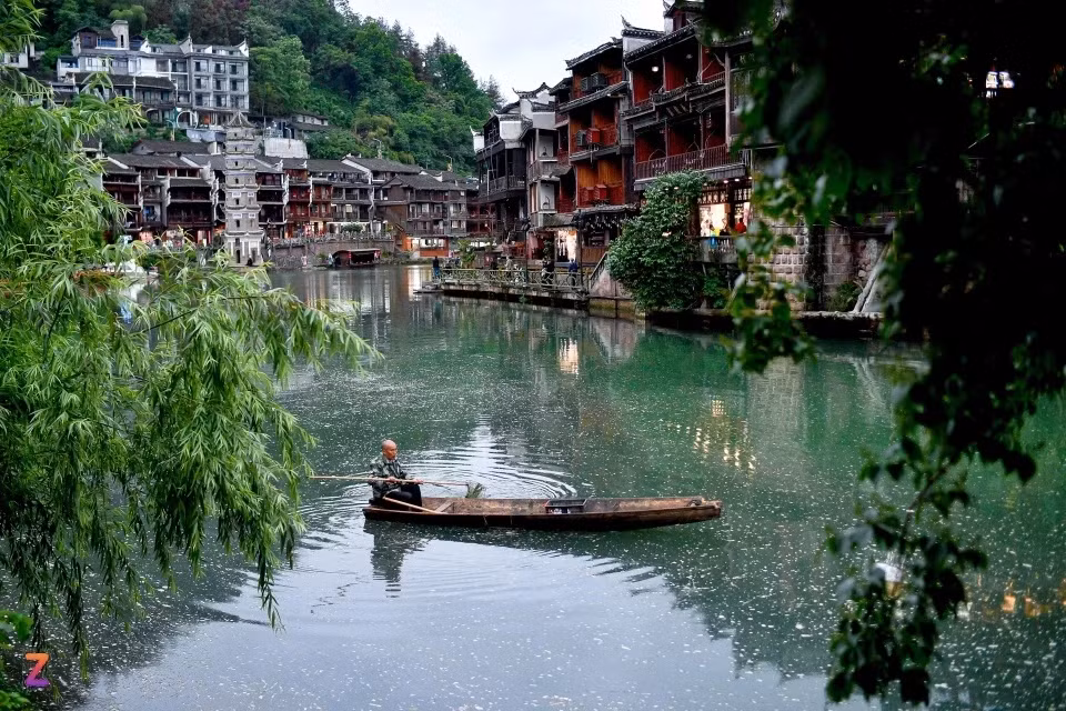 Phượng Hoàng cổ trấn từng là tour hút khách Việt hàng đầu tại Trung Quốc. Ảnh: Duy Hiệu.
